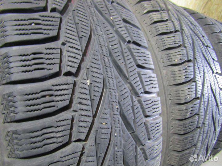 Nokian Tyres Hakkapeliitta R2 SUV 235/65 R17