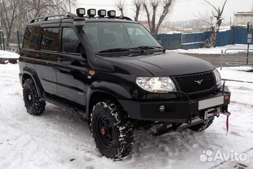 Передний силовой бампер OJ на УАЗ «Патриот»