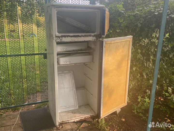 Холодильник бу
