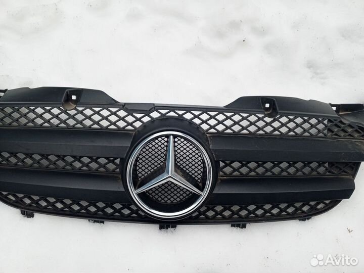 Решётка радиатора на Mercedes Sprinter W906