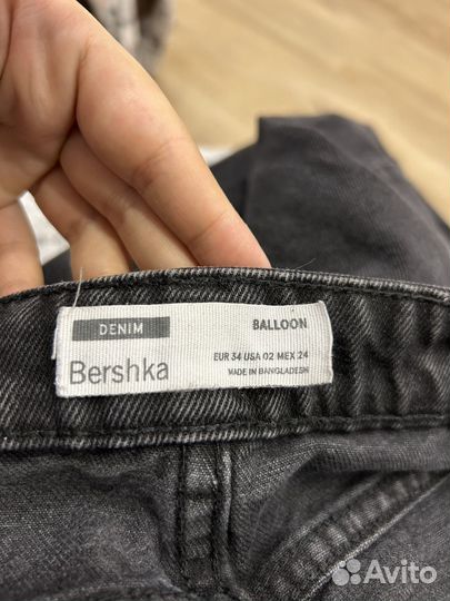 Джинсы bershka