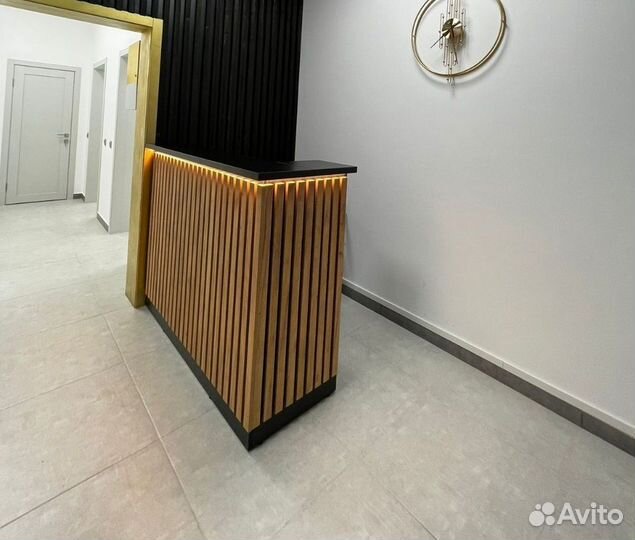 Стойка Ресепшен в Наличии Новая