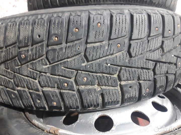 Advanta ER-700 185/65 R15 39B