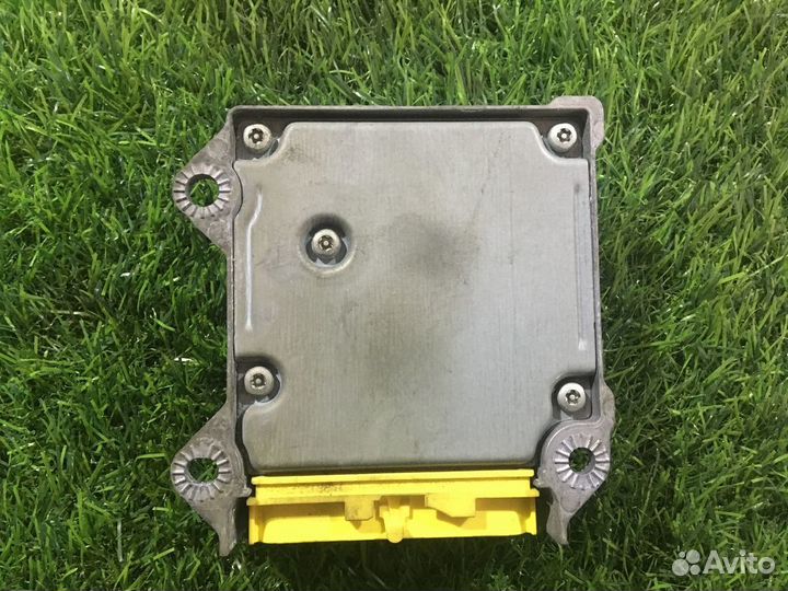 Блок управления airbag Volkswagen Touran