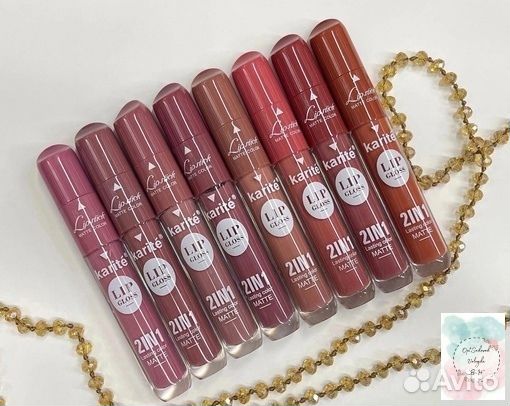 Карандаши для губ, блески для губ