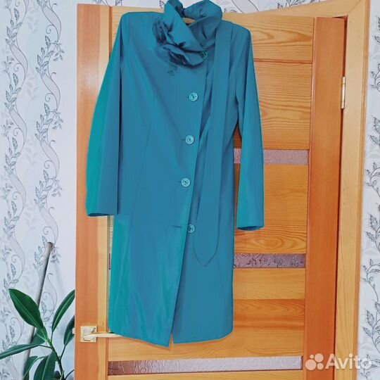 Плащ женский