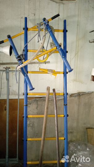 Шведская стенка с турником бу