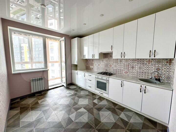 2-к. квартира, 58 м², 7/10 эт.