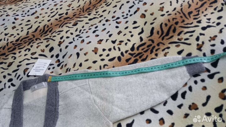 Джемпер новый на мальчика на 7-8 лет