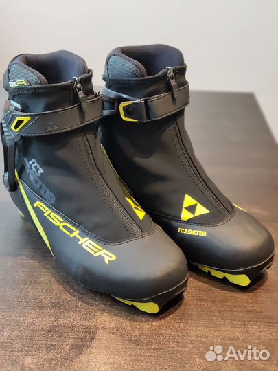 Лыжные ботинки Fischer RC3 Skate 42 EU