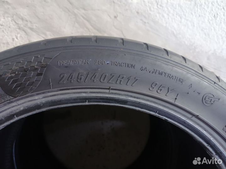 Maxxis Victra Sport Zero One 245/40 R17