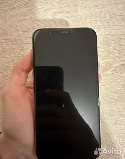 iPhone 11 Pro, 64 ГБ