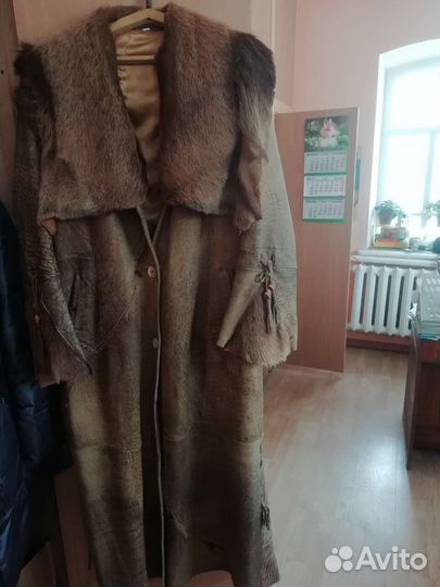 Кожаное пальто женское