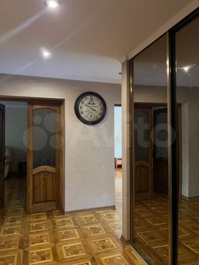 3-к. квартира, 100 м², 1/5 эт.