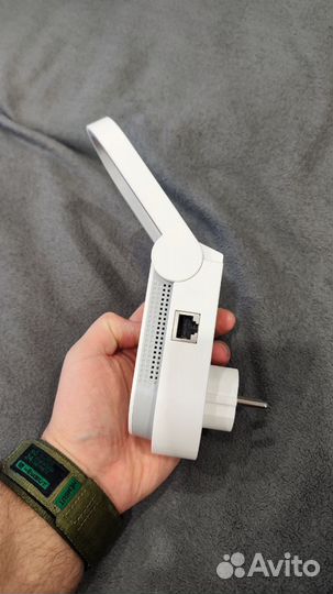 AC750 Усилитель Wi-Fi сигнала с умной розеткой