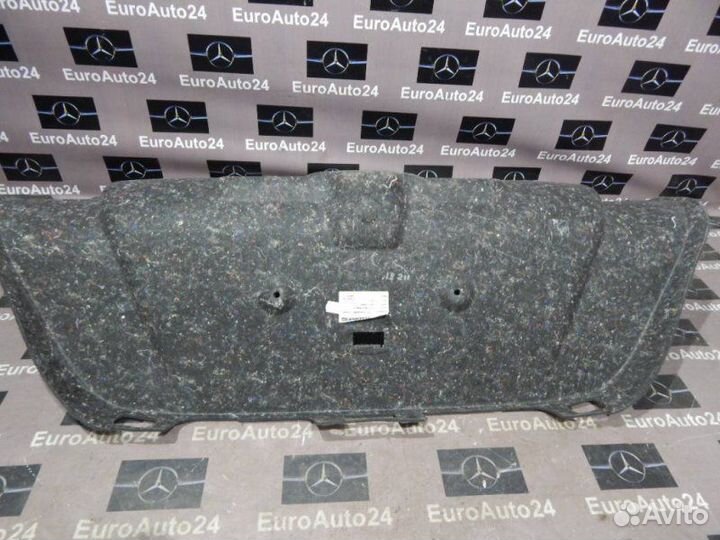 Обшивка крышки багажника Mercedes-Benz E-Class