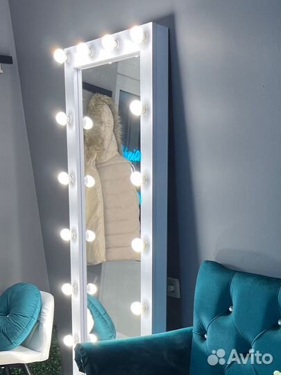 Зеркало с подсветкой в полный рост