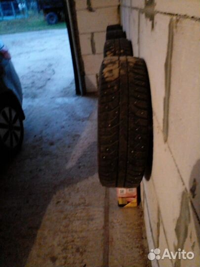 Bridgestone Ice Cruiser 7000S 185/65 R15 88T