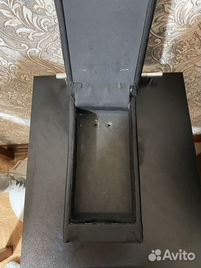 Подлокотник priora