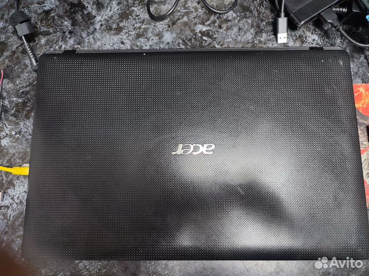 Acer. intel i5,DDR3 8Gb,SSD256Gb,HDD500gb