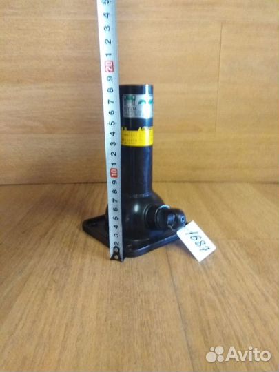 Домкрат. Toyota Land Cruiser. Prado. Surf. #1687