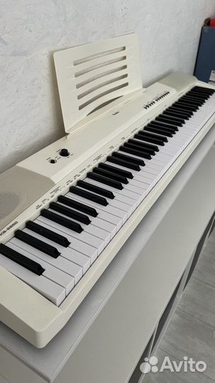 Цифровое пианино в идеальном состоянии