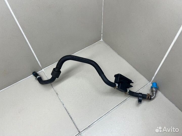 Клапан / топливная трубка VW Tiguan 1