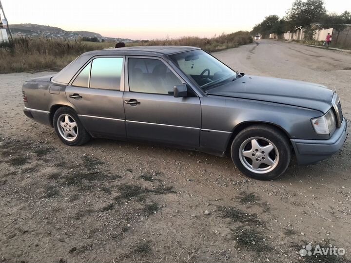 Mercedes 124 по детально