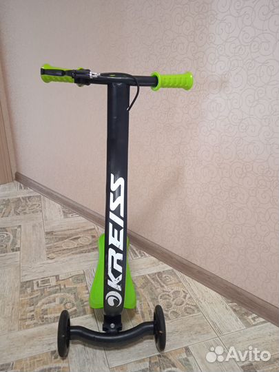 Продам детский самокат