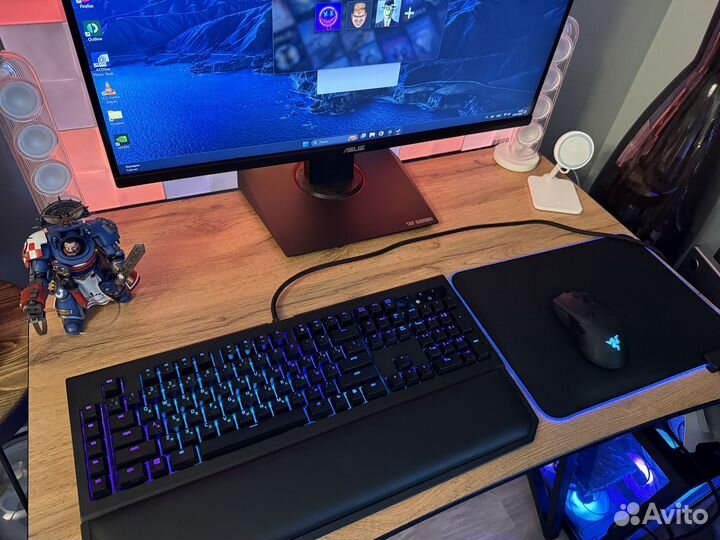 Клавиатура Razer Blackwidow Chroma V2