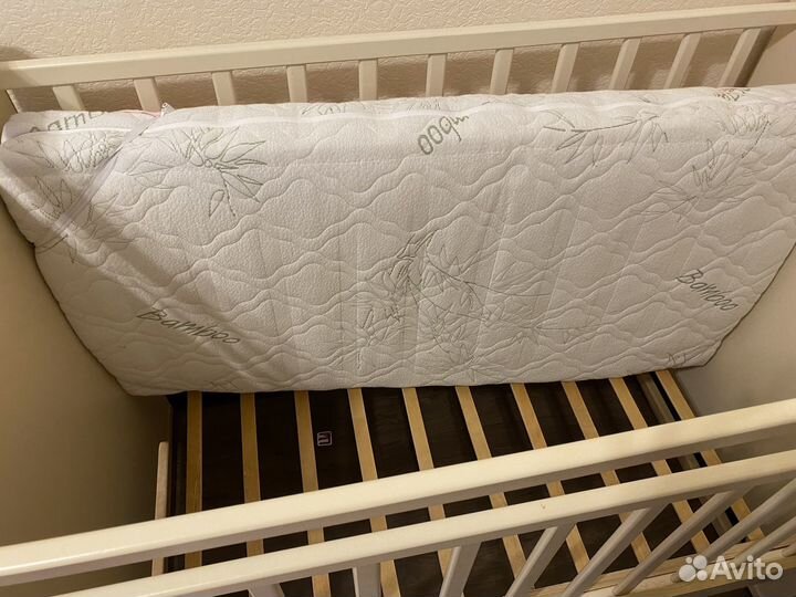 Кроватка для новорожденных