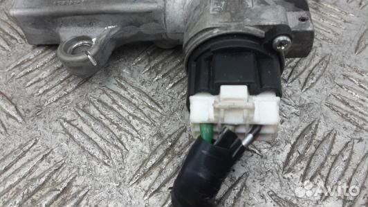 Замок зажигания nissan navara D40 (DEA13J101)