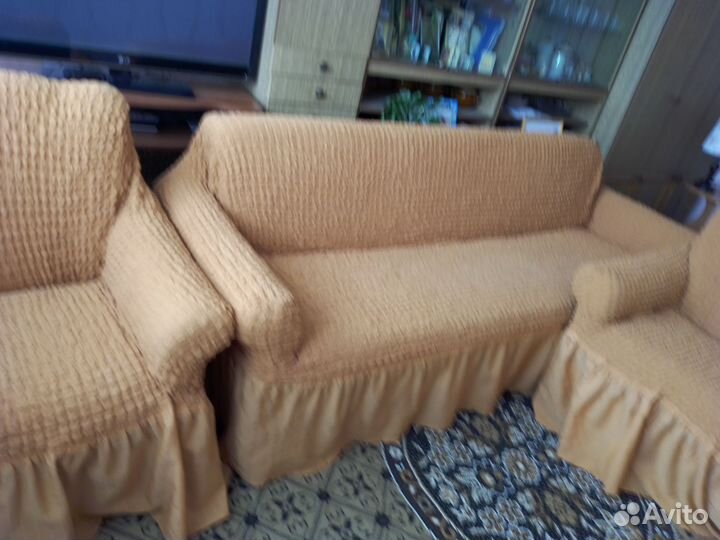 Диваны и кресло бу в хорошем состояние