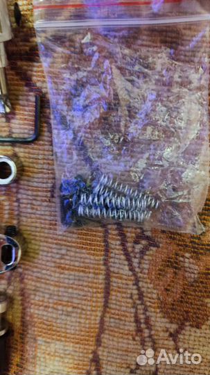 Запчасти на электрогитару