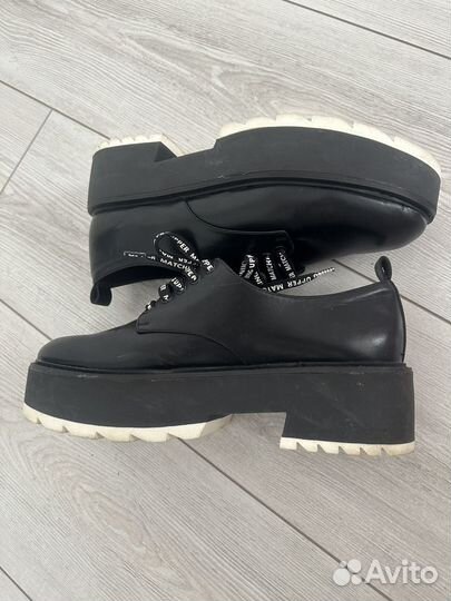 Обувь женская 38 размер