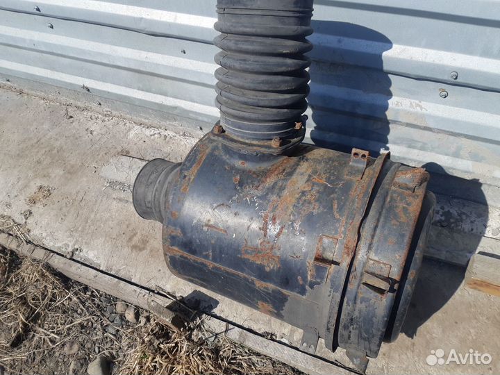 Корпус воздушного фильтра маз