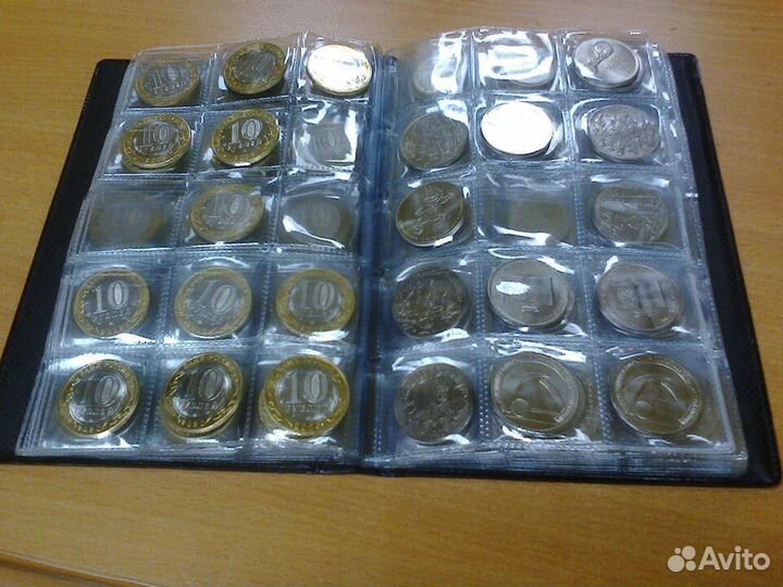 Альбомы для монет (96, 240 ячеек) и бон (24 листа)