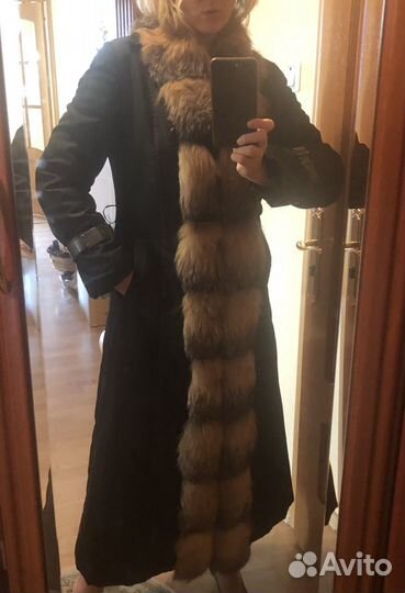 Пальто с мехом лисы 46-48