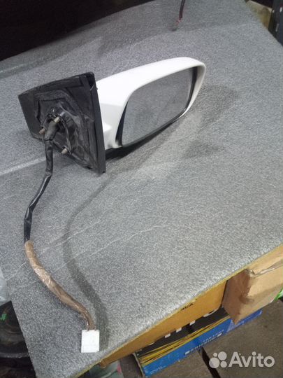 Зеркало правое toyota