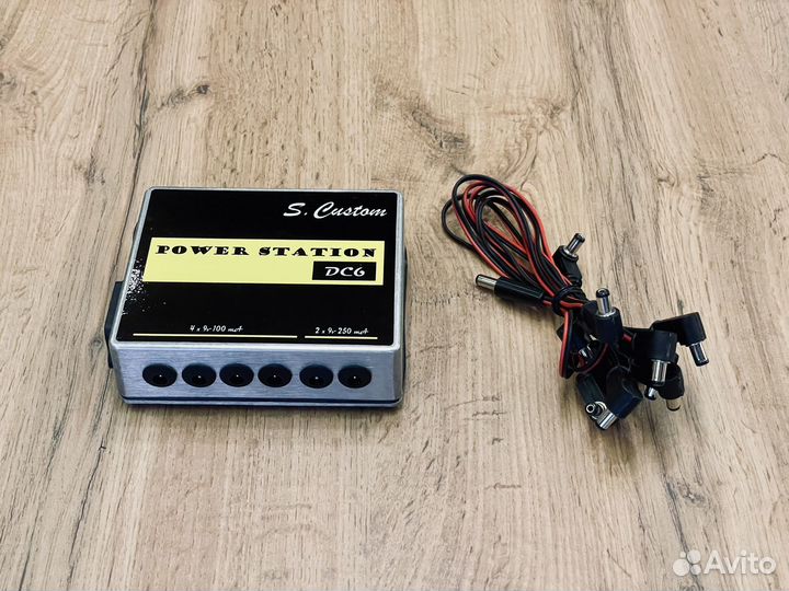 Блок питания гитарных педалей