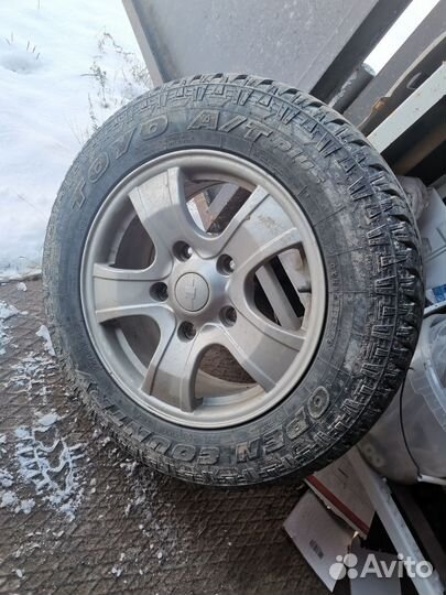 Toyo Open Country A/T Plus 215/65 R16 98H