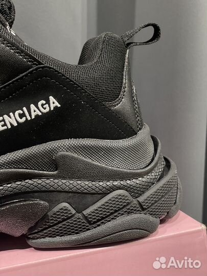 Balenciaga Triple S black Мужские кроссовки