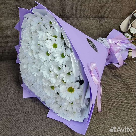 Букет лакшери из 25 ромашковый хризантем