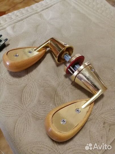 Дверная ручка межкомнатная