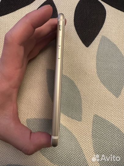 iPhone 7, 32 ГБ