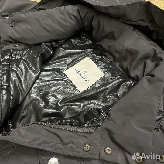 Пуховик Moncler Montbeliard оригинал