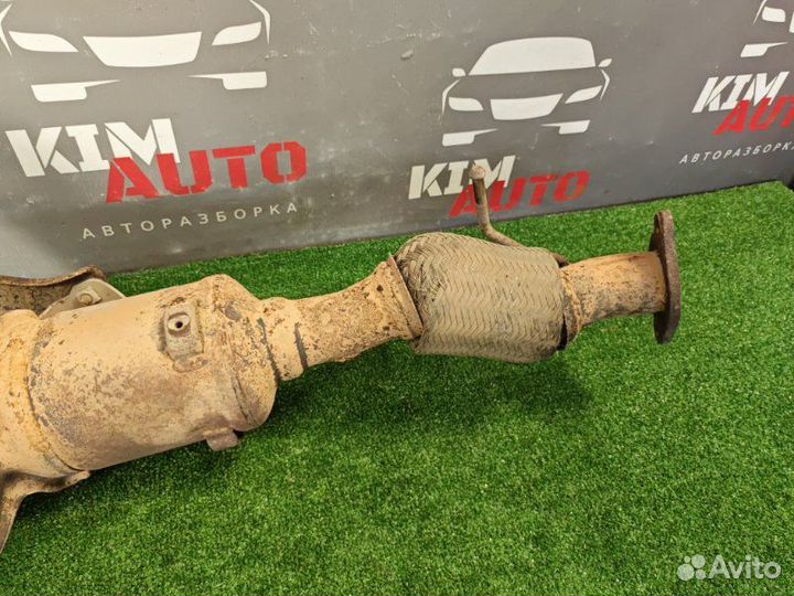 Коллектор выпускной с катализатором Ford Focus 2