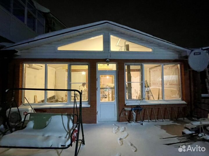 Пластиковая балконная группа и панорамные окна пвх