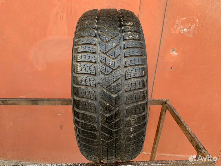 Pirelli Winter Sottozero 3 215/55 R16 108W