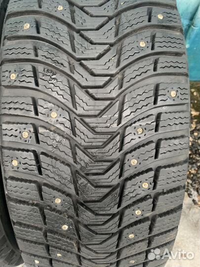 Michelin X-Ice North 3 245/45 R19